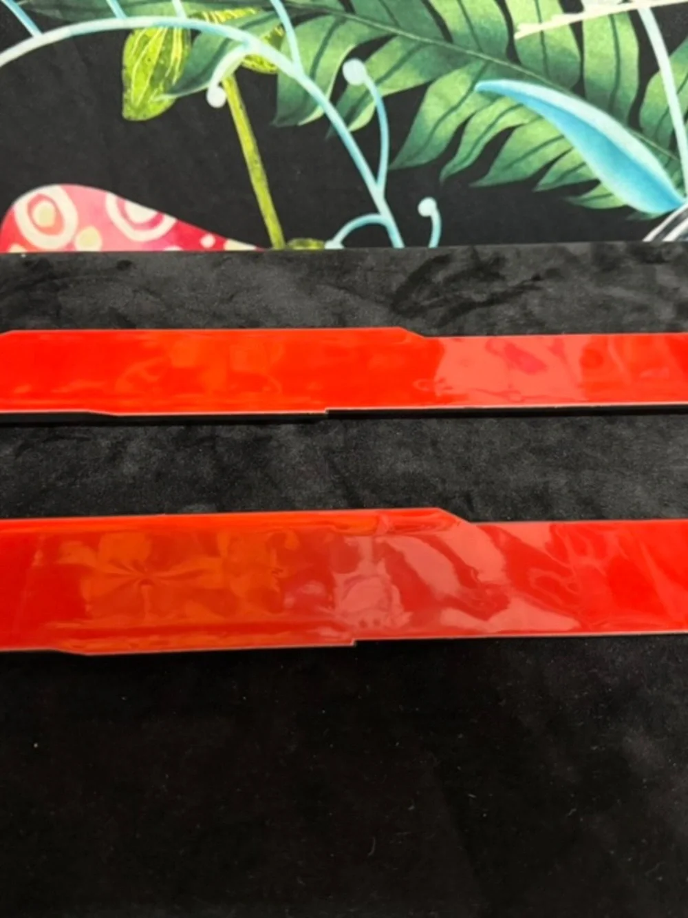 Sport Carbon-Style Car Emblem - Black & Red